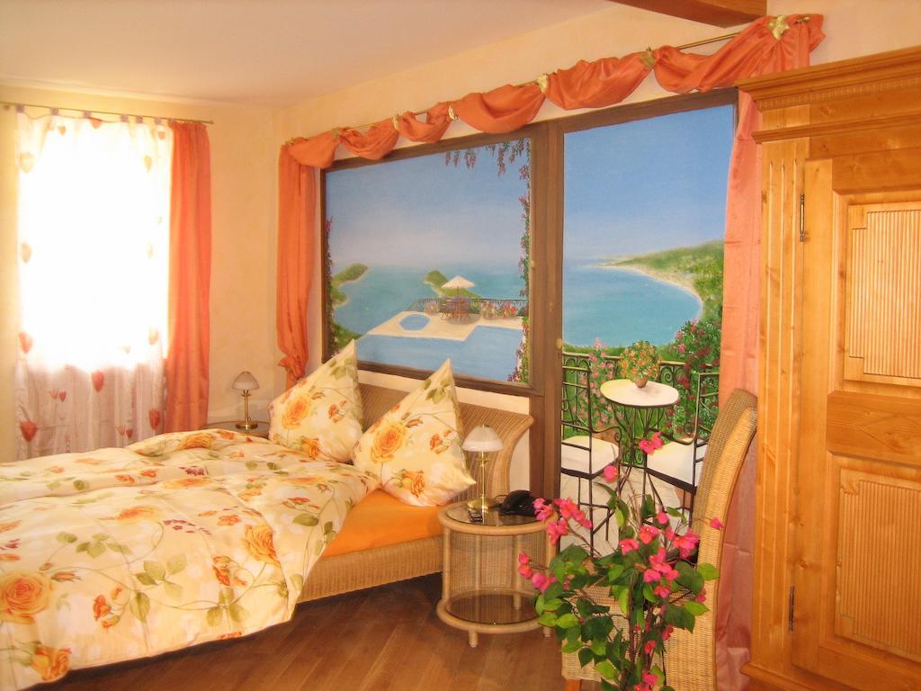 Cleo'S Hotel Kallstadt Oda fotoğraf