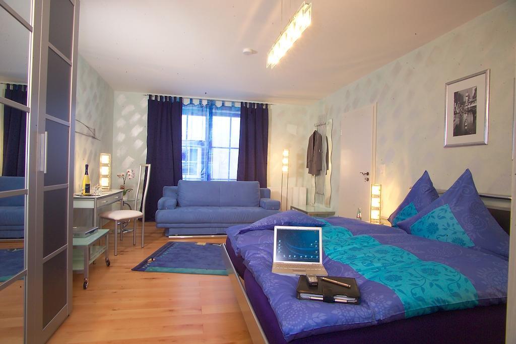 Cleo'S Hotel Kallstadt Oda fotoğraf